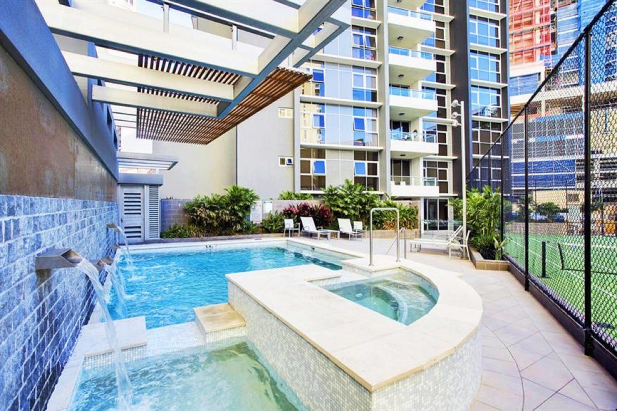 Aparthotel Mantra On The Quay Brisbane Esterno foto